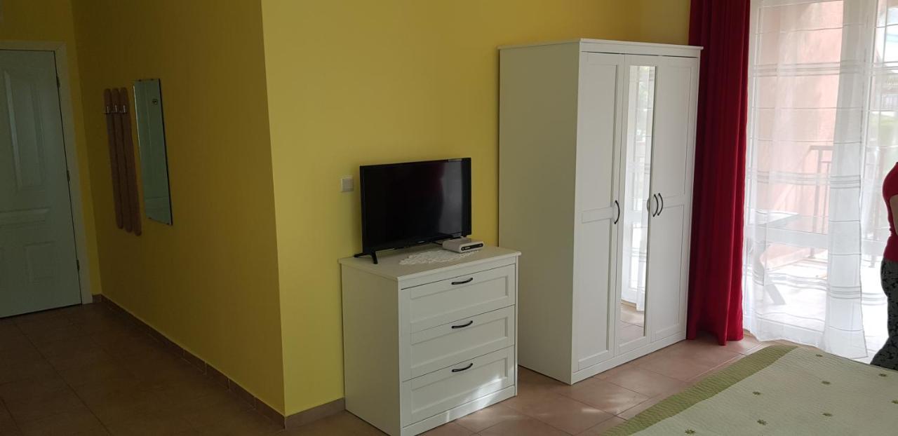 Sloneczny Brzeg Green Fort Noks Studio Bagian luar foto